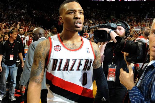 欧冠-莱万梅开二度奥尔莫破门 巴萨3-0布雷斯特